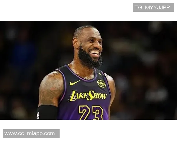 夸梅称詹姆斯防守回半场吃力进攻如火车头般迅猛