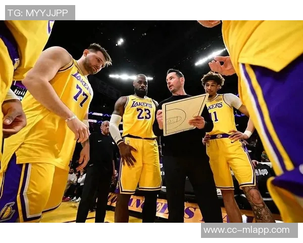 雷迪克揭秘掩护战术背后詹姆斯错位优势的秘密与策略 雷迪克揭秘掩护战术背后詹姆斯错位优势的秘密与策略