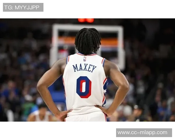 马克西状态回暖半场表现亮眼贡献12分4板3助助球队争胜