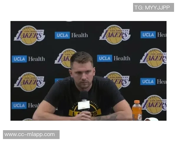 东契奇对湖人交易截止日低调运作策略表示认可