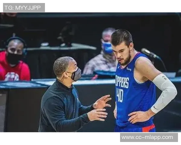 祖巴茨直言勇士防守致我队进攻失灵打法混乱无序